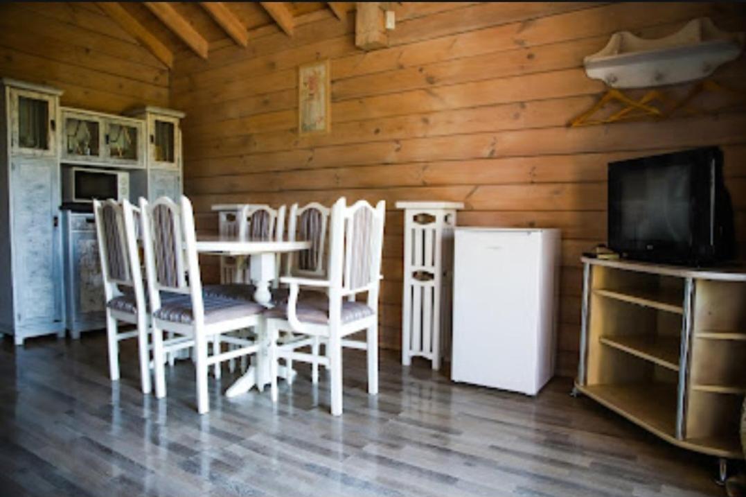 Pastoral Glamping Hotel Velikiy Les ภายนอก รูปภาพ