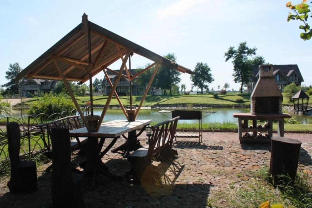 Pastoral Glamping Hotel Velikiy Les ภายนอก รูปภาพ
